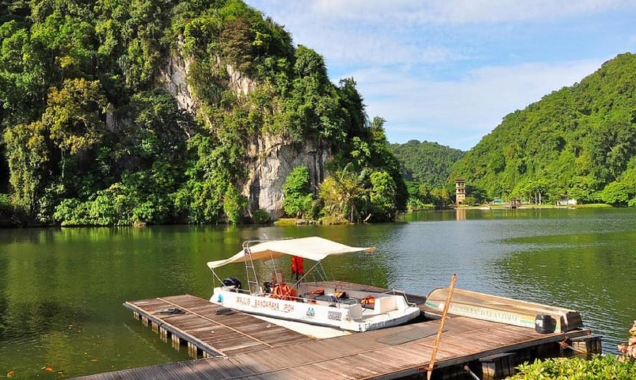 Casa Kayangan Meru, *
